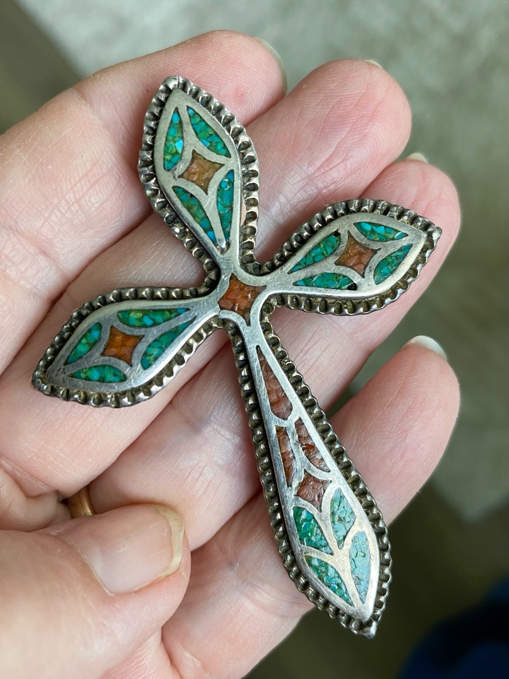 Turquoise Inlay vintage Silver Cross Pendant - Picture 4 of 10